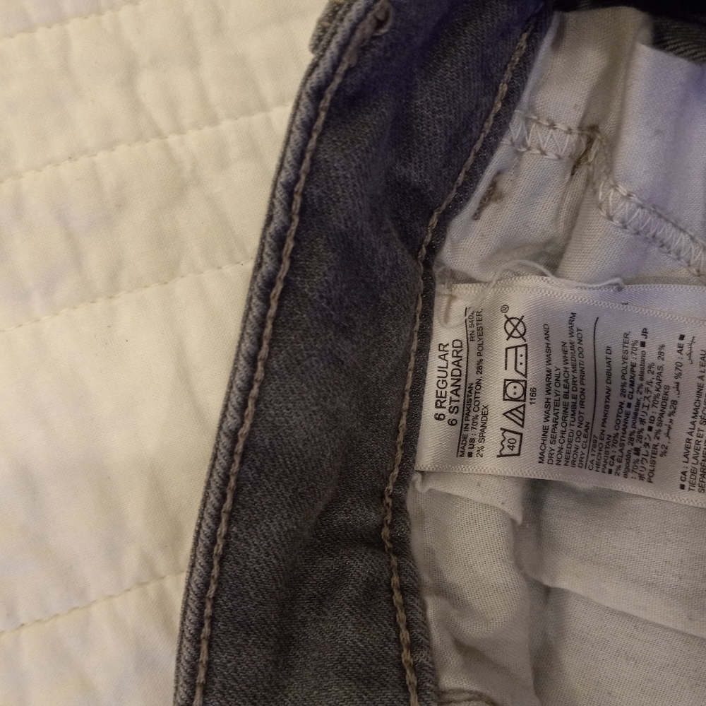 Jeans - Picture 3 of 3